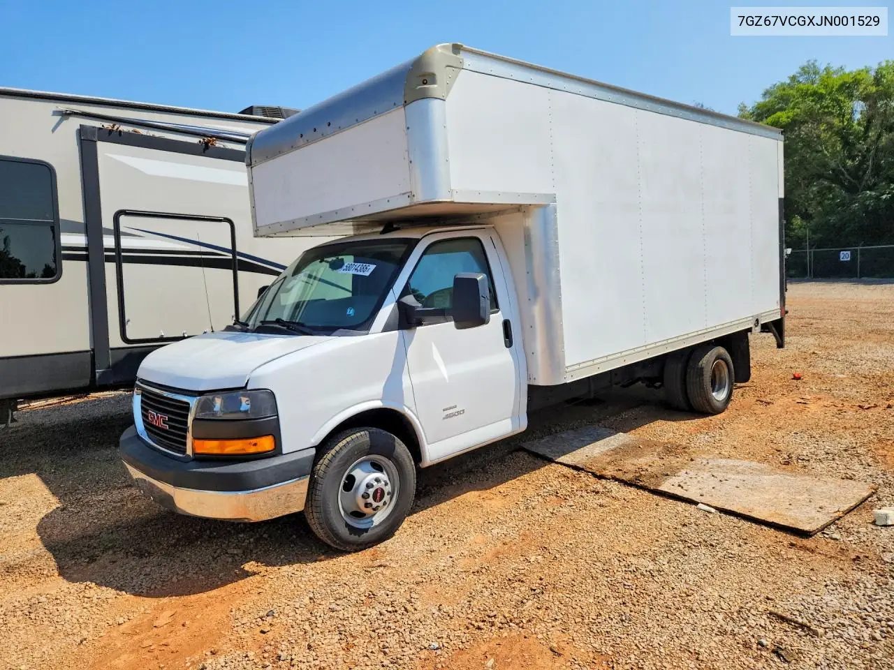 2018 GMC Savana Cutaway G4500 VIN: 7GZ67VCGXJN001529 Lot: 58014386