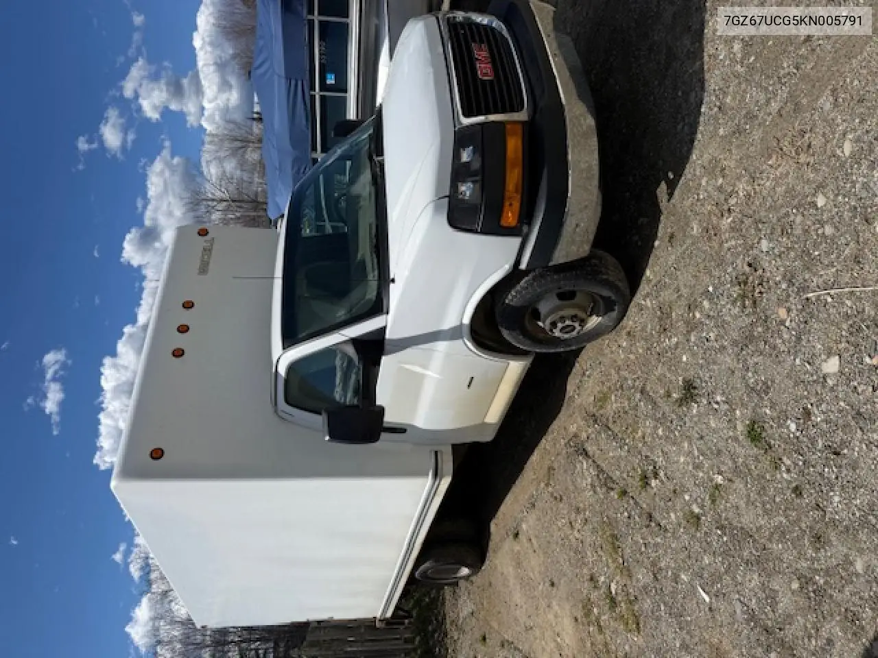 2019 GMC Savana Cut