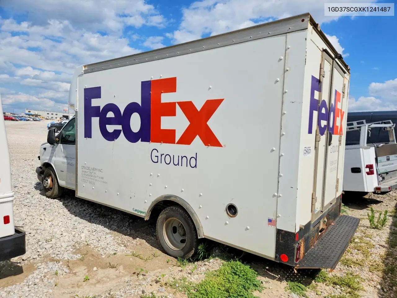 2019 GMC Savana Delivery Truck VIN: 1GD37SCGXK1241487 Lot: 55946056