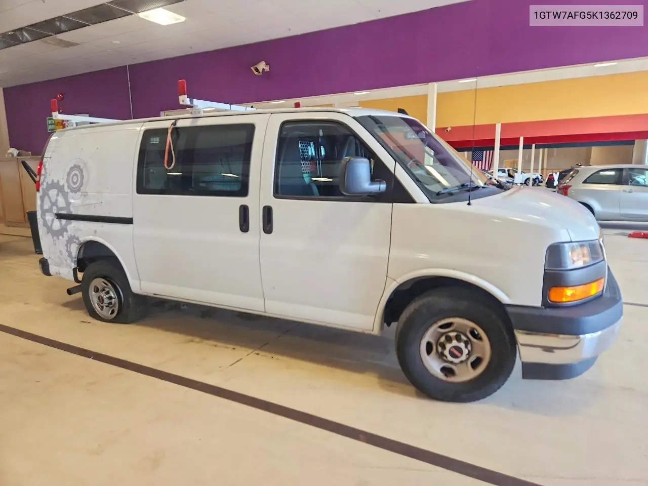 2019 GMC Savana G2500 VIN: 1GTW7AFG5K1362709 Lot: 58491596