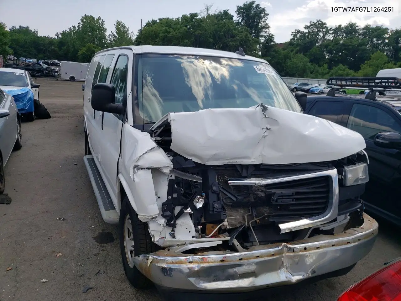 2020 GMC Savana 2500 Cargo Delivery Van VIN: 1GTW7AFG7L1264251 Lot: 60631196