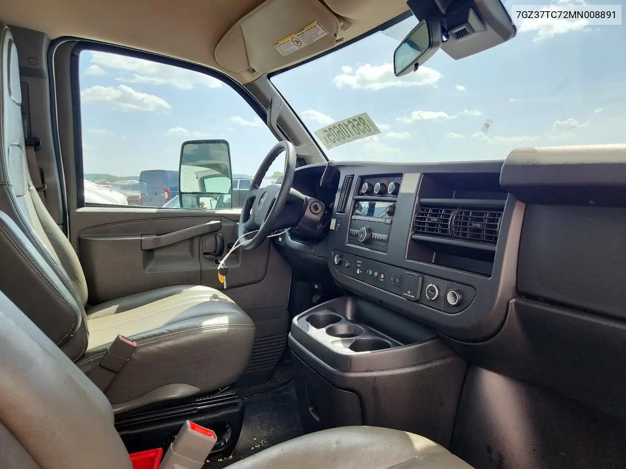 2021 GMC Savana Box Truck VIN: 7GZ37TC72MN008891 Lot: 59897316