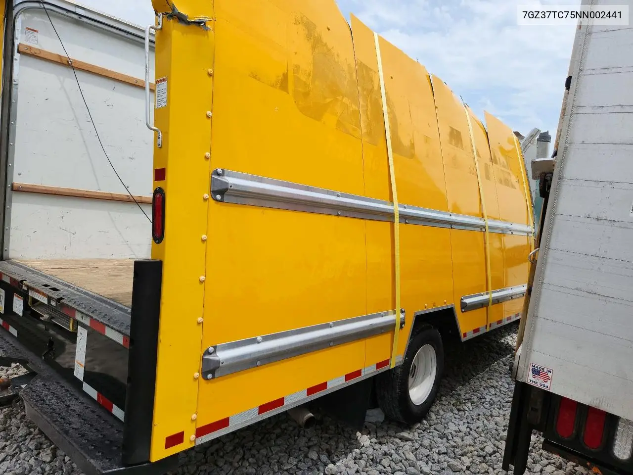 2022 GMC Savana Box Truck VIN: 7GZ37TC75NN002441 Lot: 59012766
