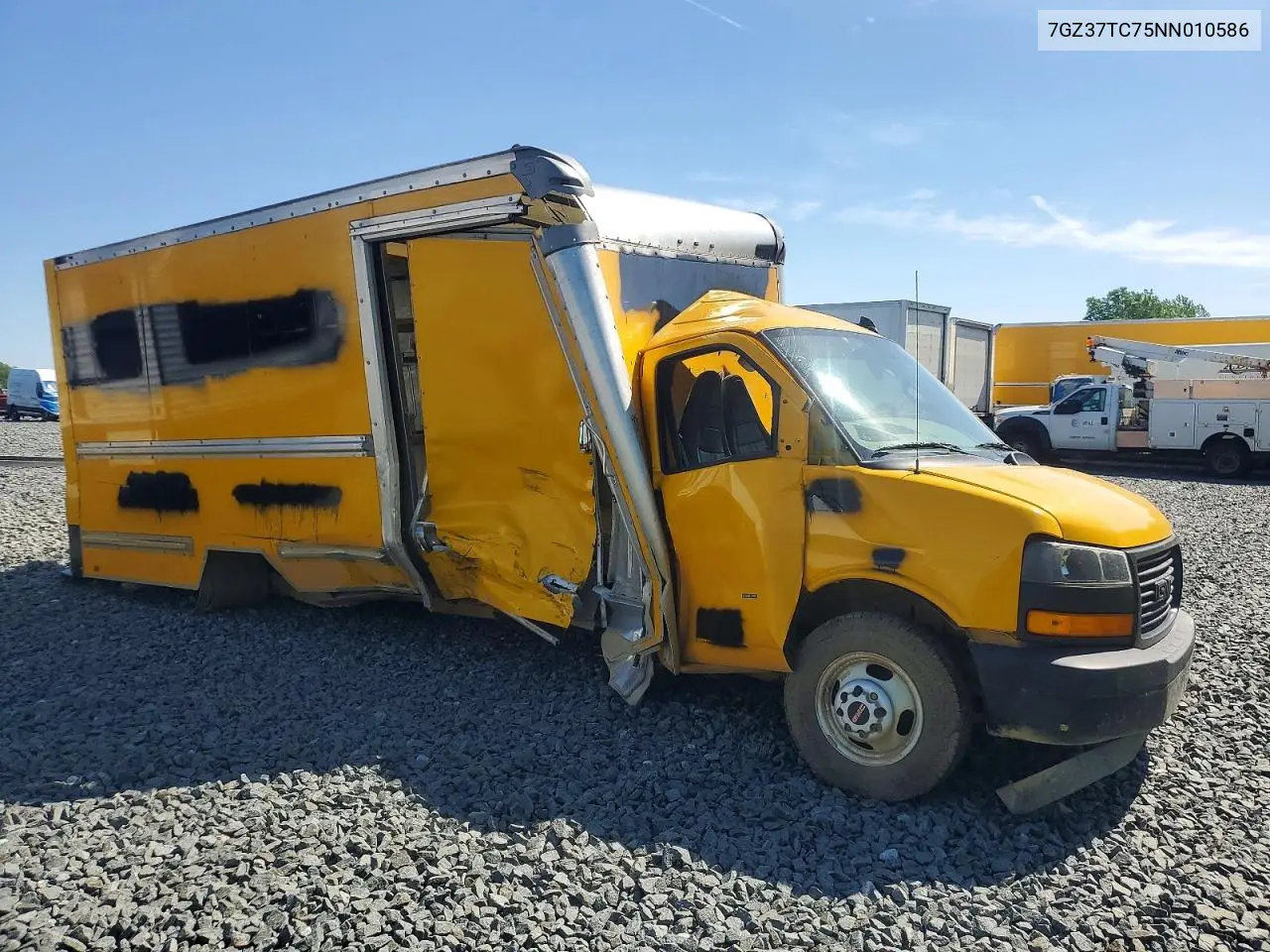 2022 GMC Savana Box Truck VIN: 7GZ37TC75NN010586 Lot: 78321965