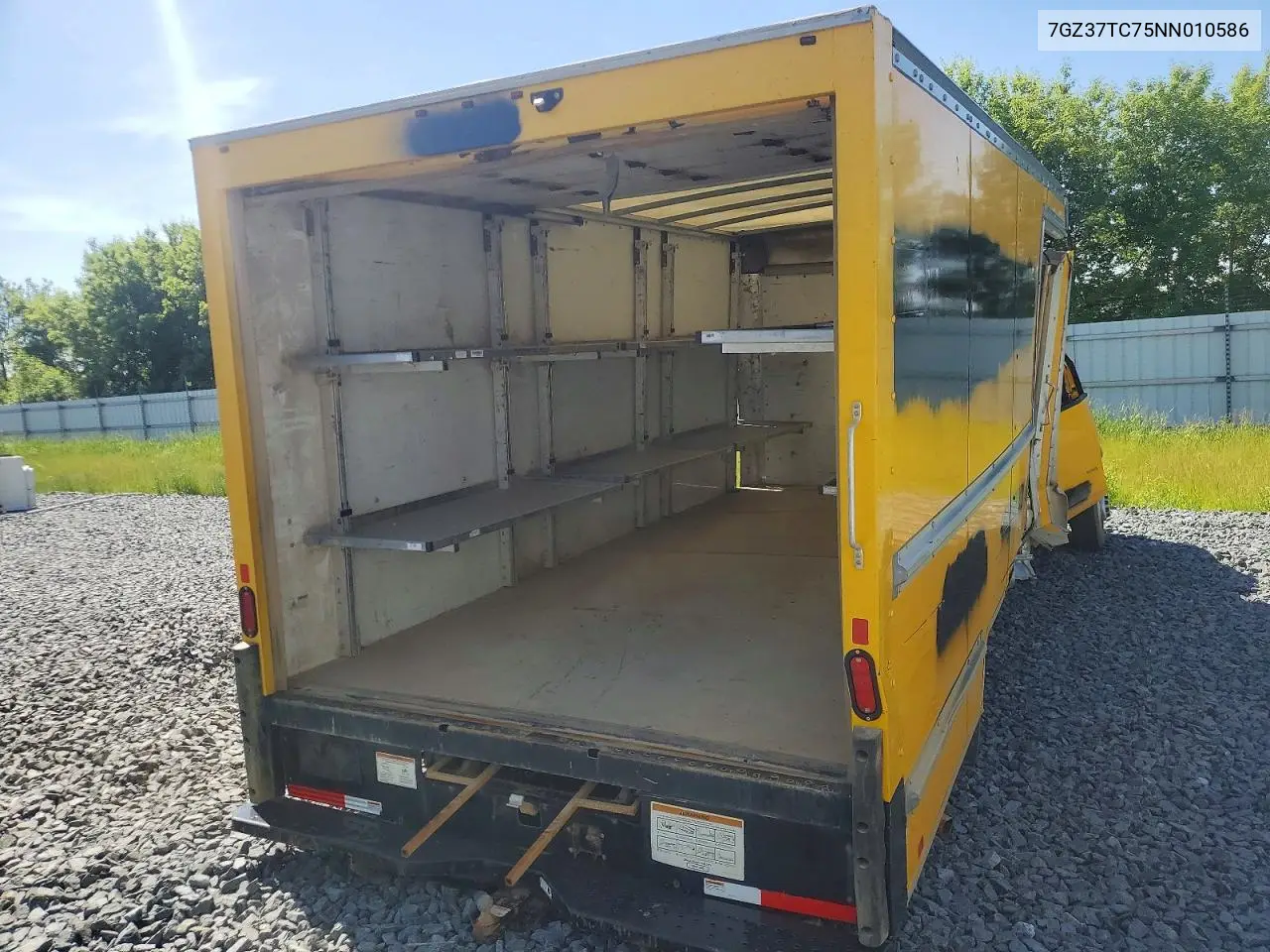 2022 GMC Savana Box Truck VIN: 7GZ37TC75NN010586 Lot: 78321965