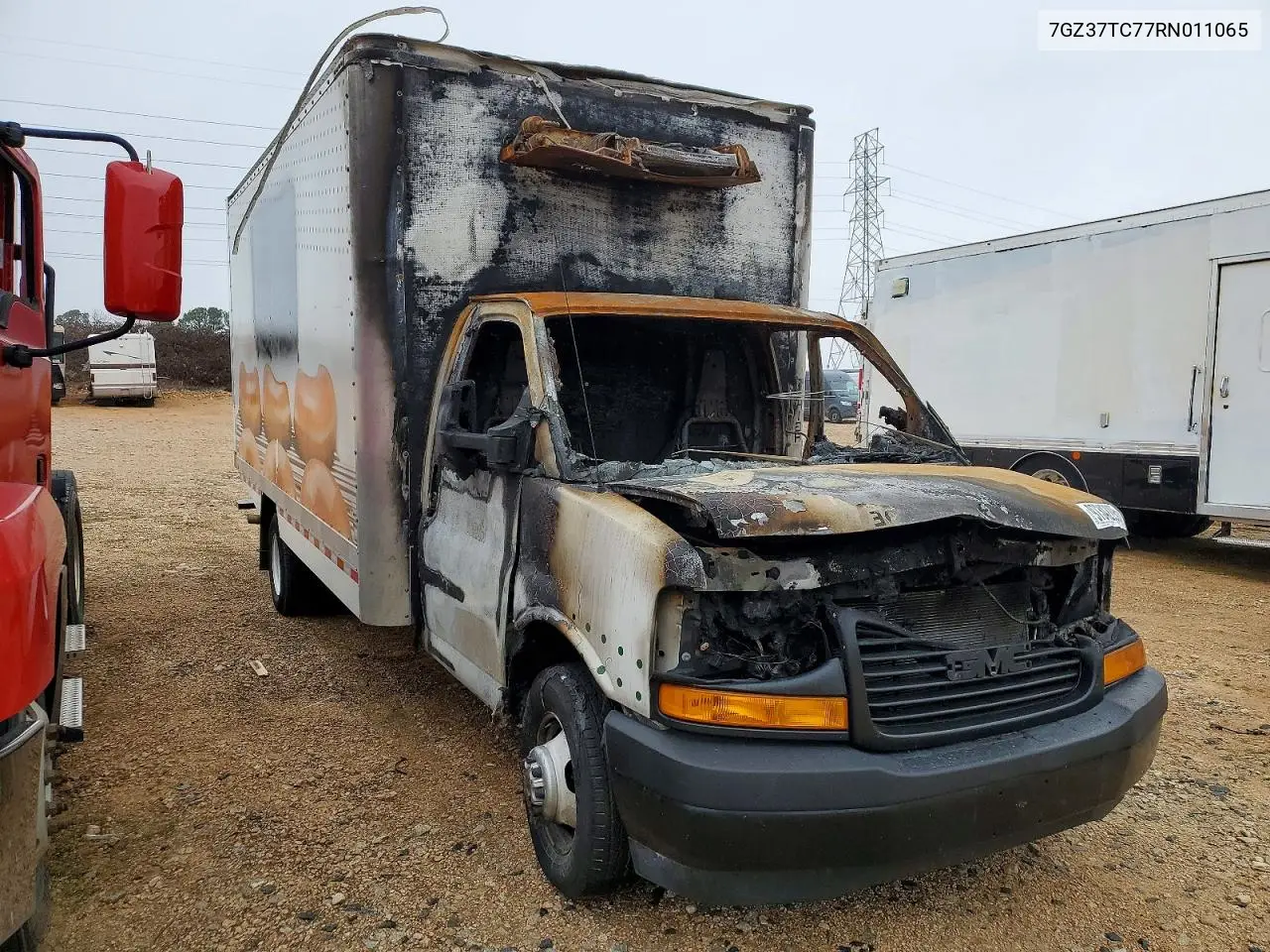 2024 GMC Savana Box Truck VIN: 7GZ37TC77RN011065 Lot: 97342295