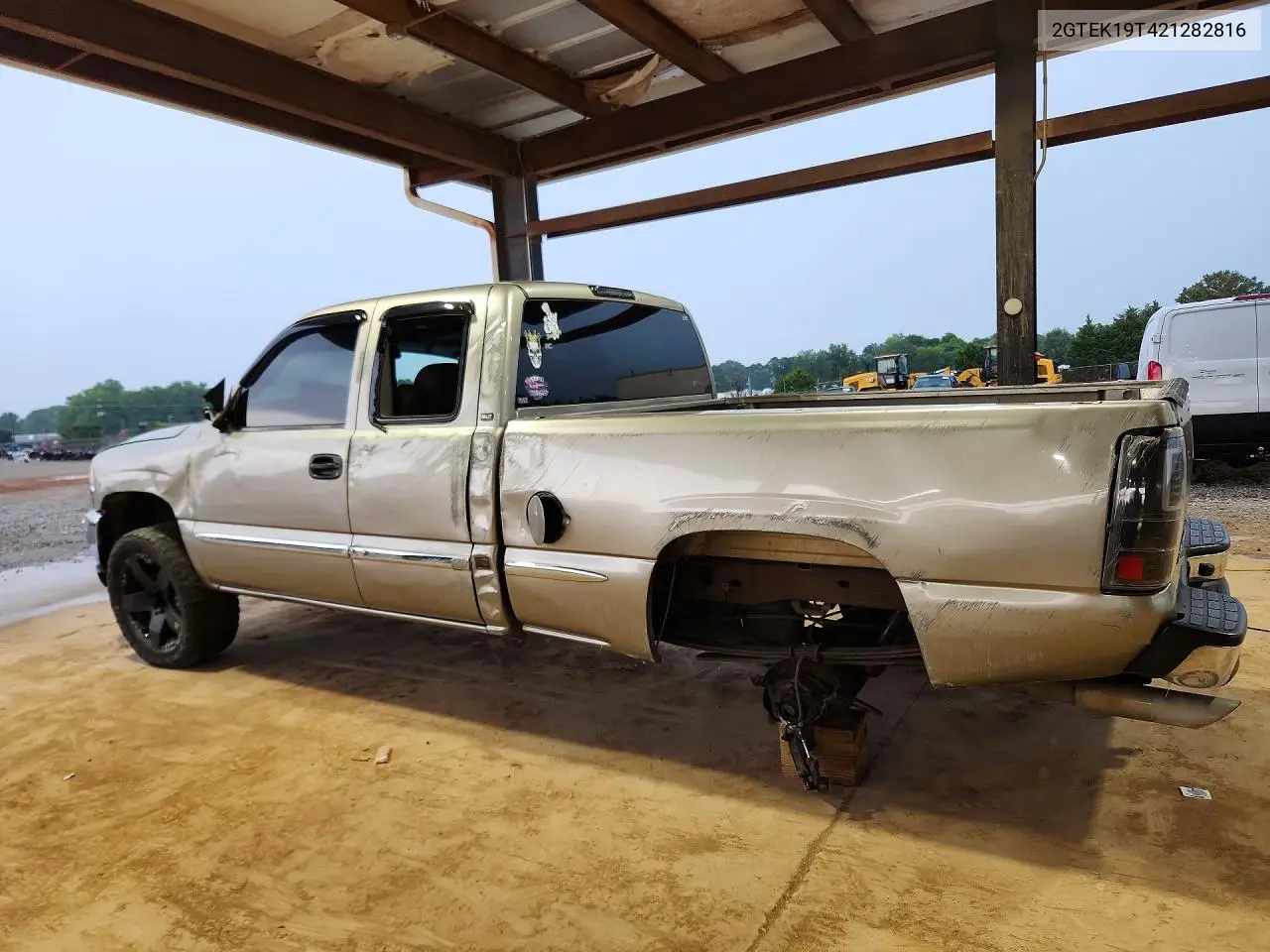2002 GMC New Sierra K1500 VIN: 2GTEK19T421282816 Lot: 60321146