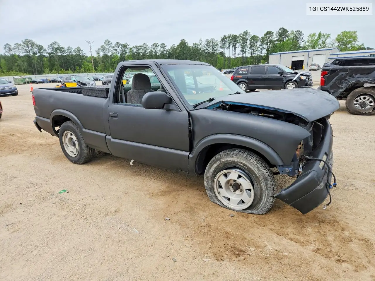 1998 GMC Sonoma VIN: 1GTCS1442WK525889 Lot: 49057836