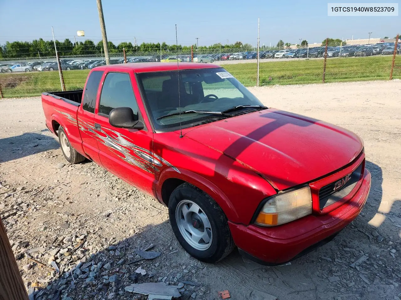 1998 GMC Sonoma VIN: 1GTCS1940W8523709 Lot: 60623796