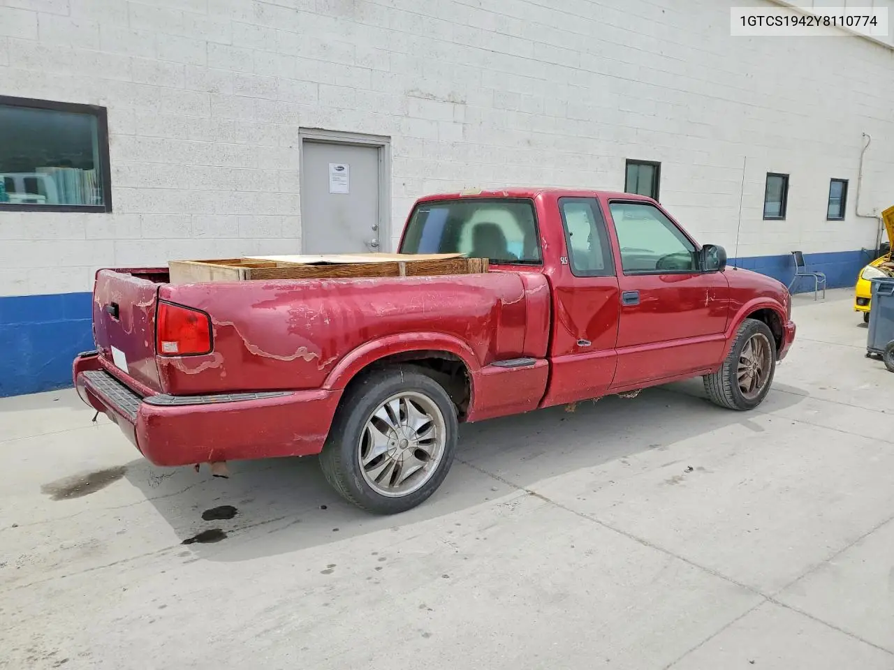 2000 GMC Sonoma VIN: 1GTCS1942Y8110774 Lot: 54732746