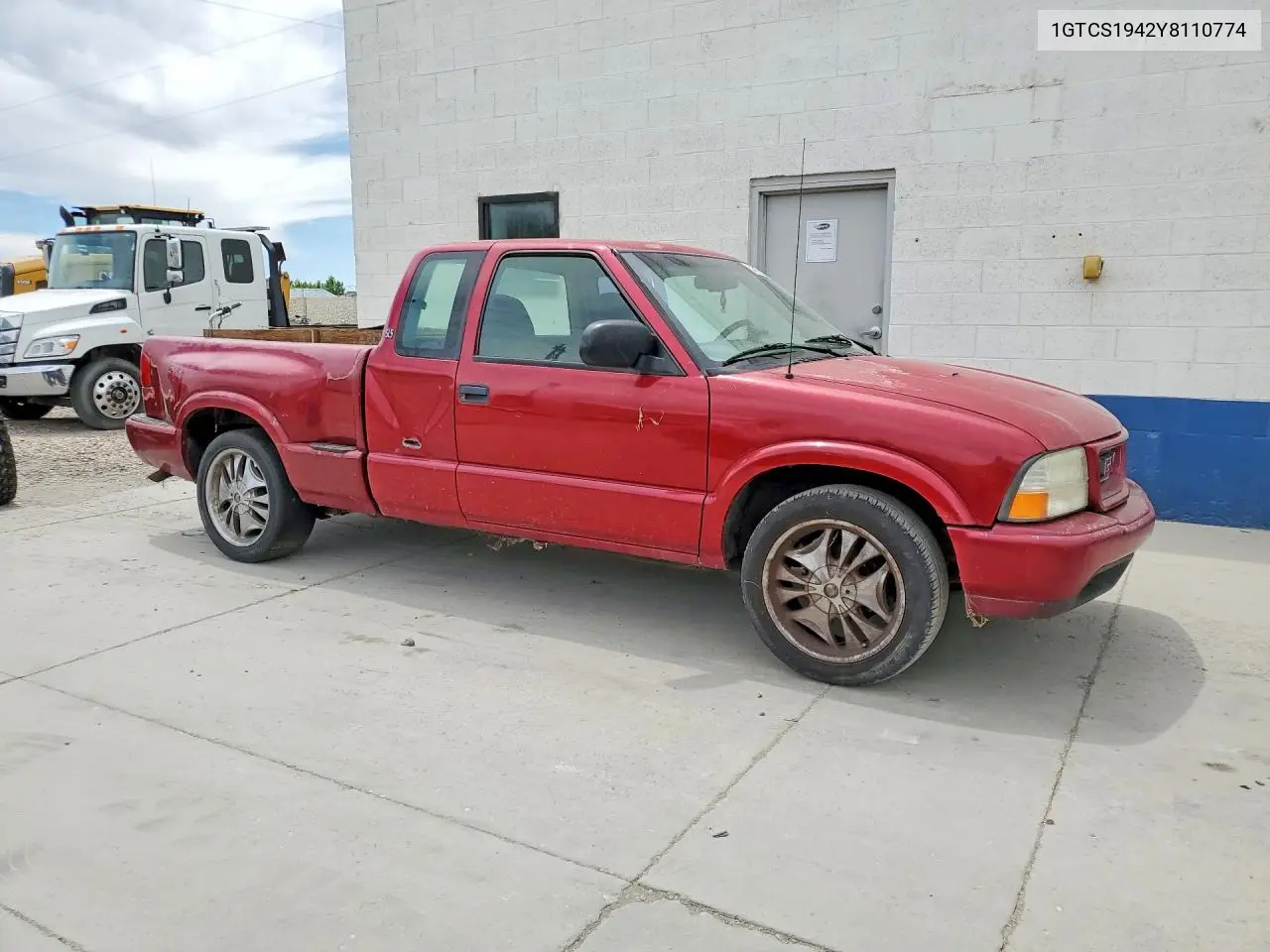 2000 GMC Sonoma VIN: 1GTCS1942Y8110774 Lot: 54732746