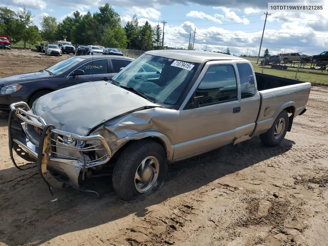 2000 GMC Sonoma VIN: 1GTDT19W5Y8121285 Lot: 71079415