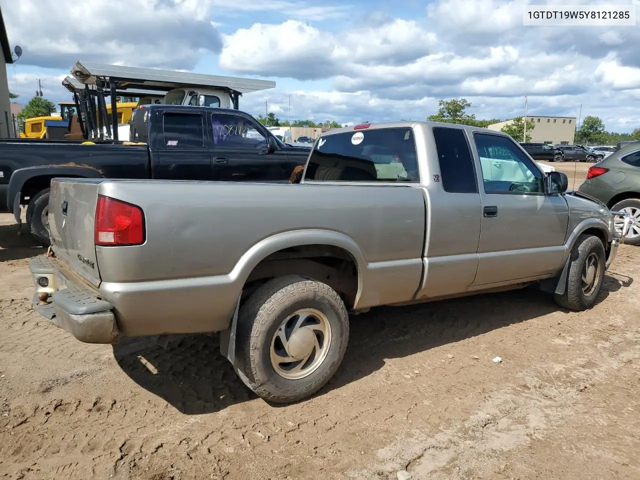 2000 GMC Sonoma VIN: 1GTDT19W5Y8121285 Lot: 71079415
