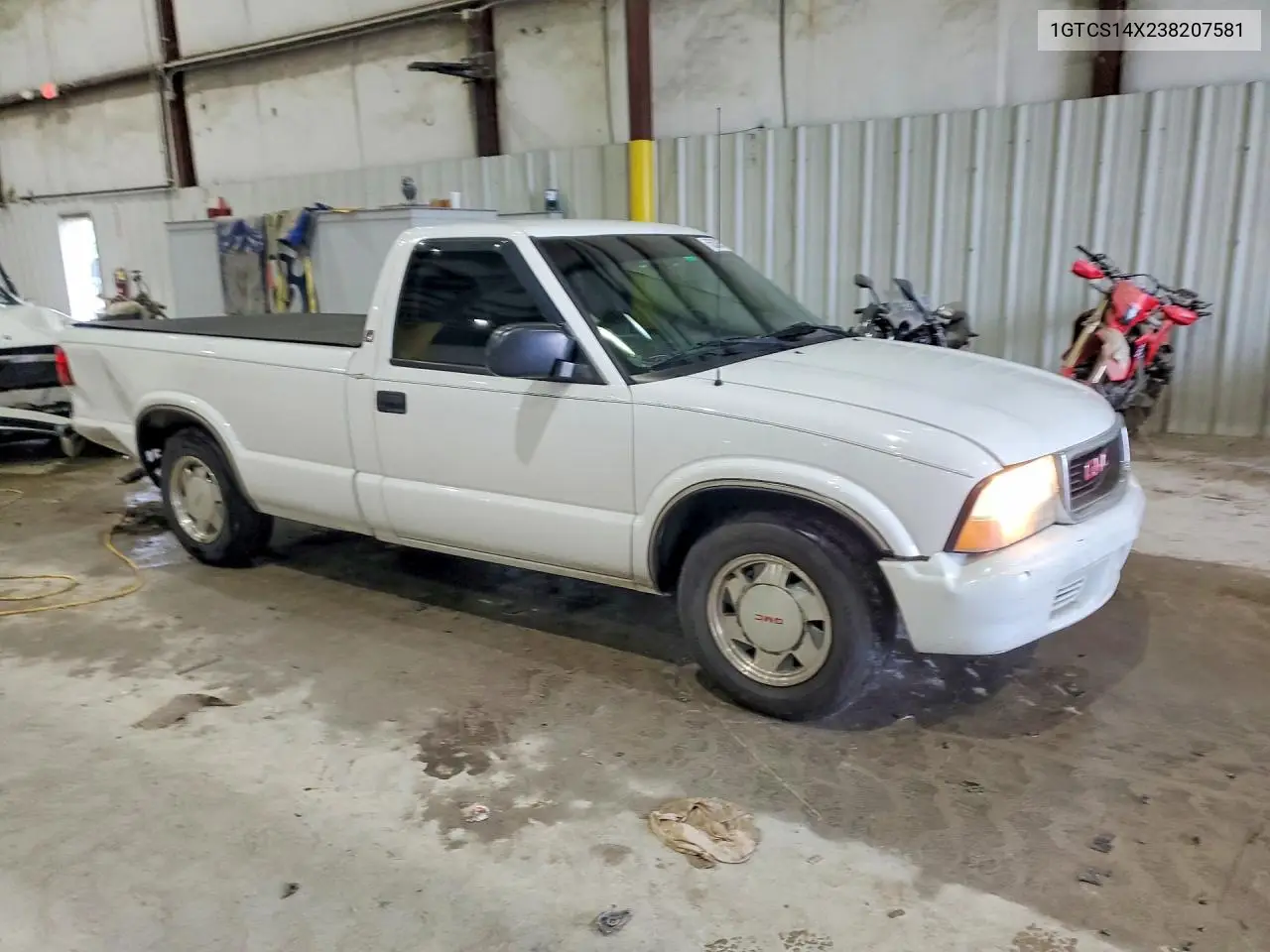 2003 GMC Sonoma VIN: 1GTCS14X238207581 Lot: 56300576