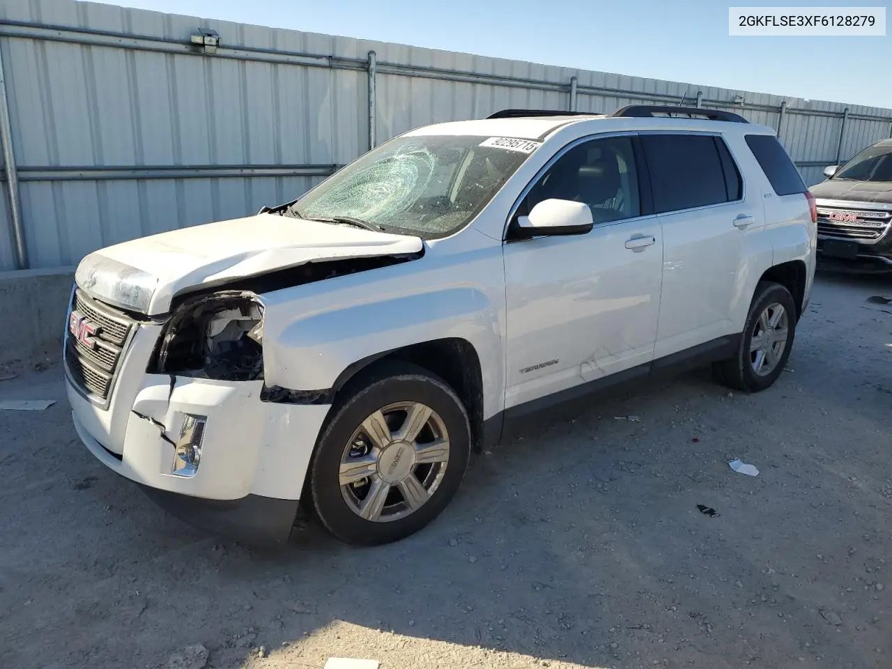 2GKFLSE3XF6128279 2015 GMC Terrain Slt