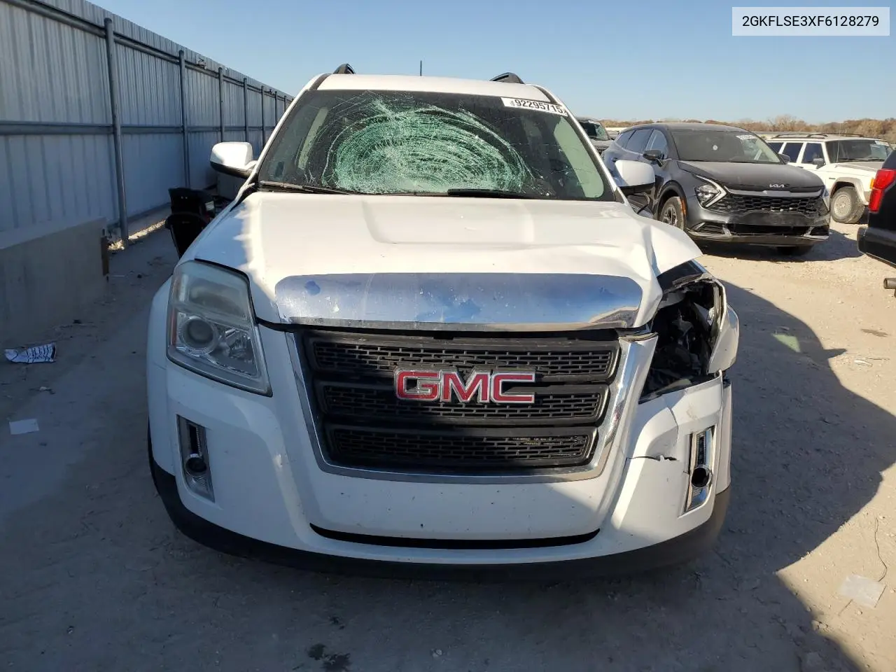 2GKFLSE3XF6128279 2015 GMC Terrain Slt