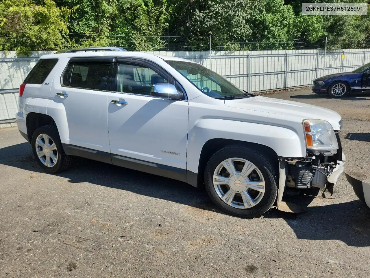 2GKFLPE37H6126991 2017 GMC Terrain Slt