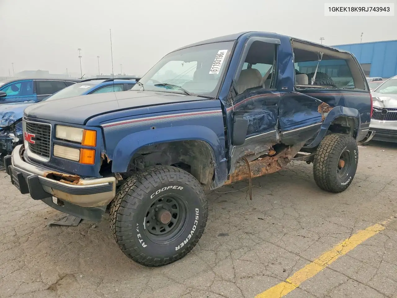 1994 GMC Yukon VIN: 1GKEK18K9RJ743943 Lot: 61193196
