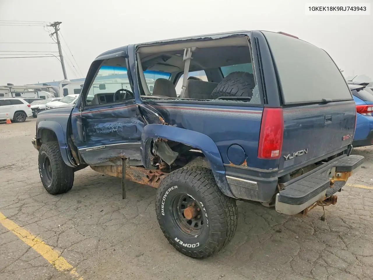 1994 GMC Yukon VIN: 1GKEK18K9RJ743943 Lot: 61193196