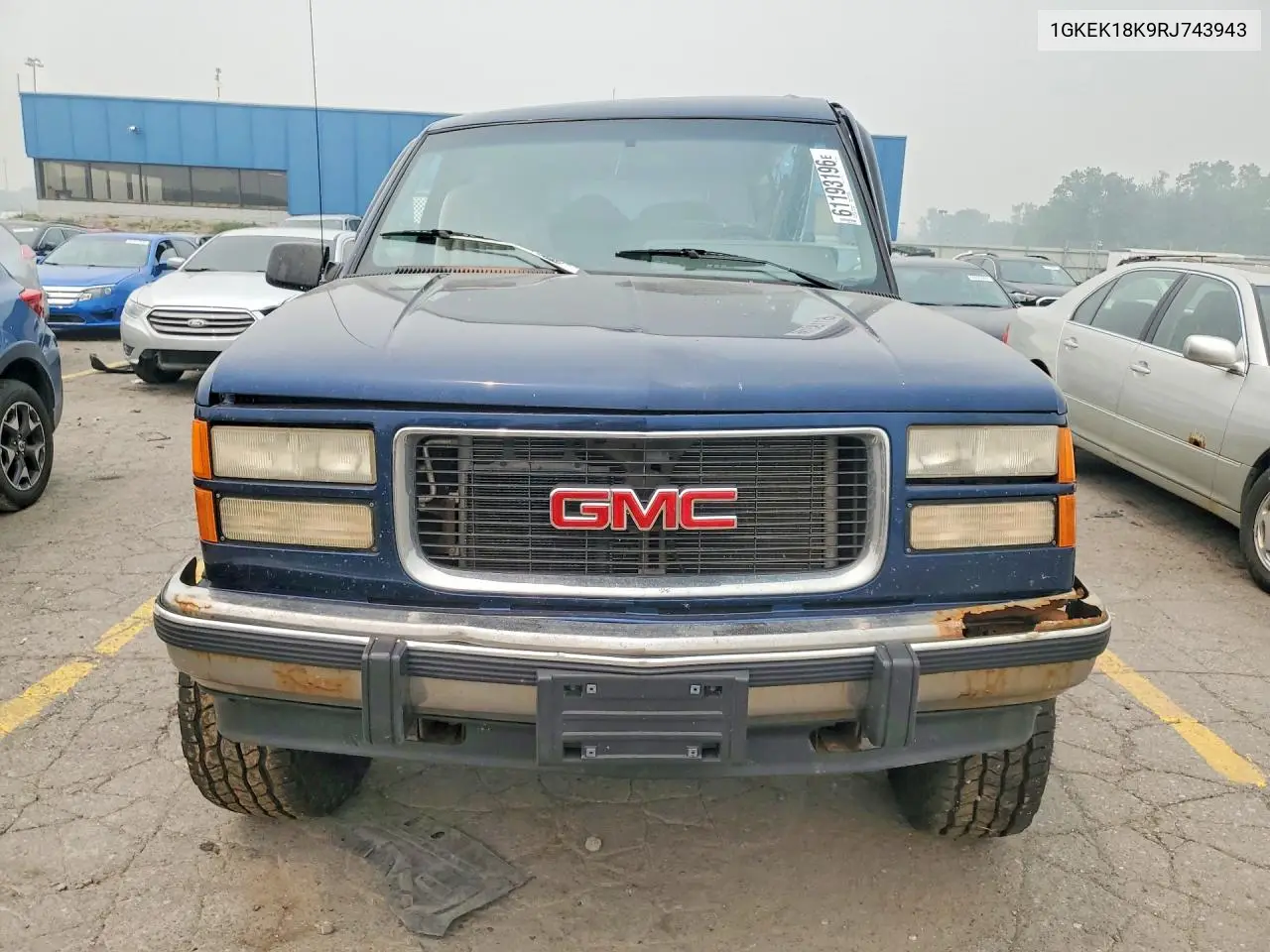 1994 GMC Yukon VIN: 1GKEK18K9RJ743943 Lot: 61193196