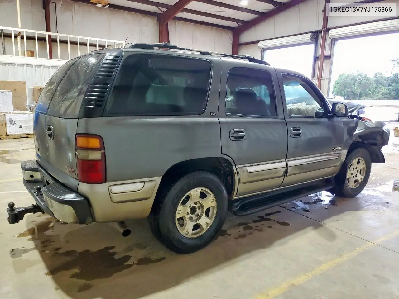 1GKEC13V7YJ175866 2000 GMC Yukon
