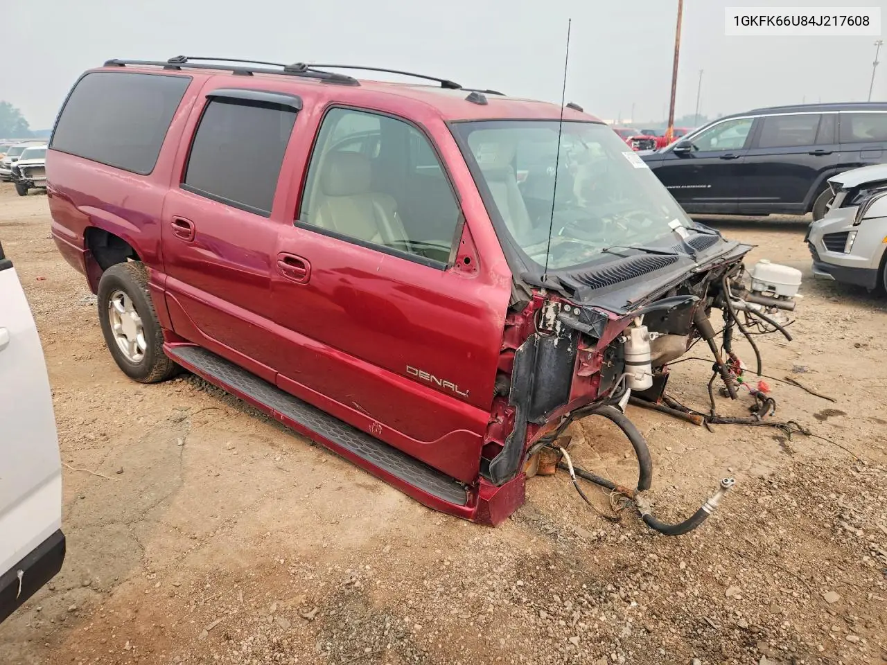 2004 GMC Yukon Xl Denali VIN: 1GKFK66U84J217608 Lot: 61330076