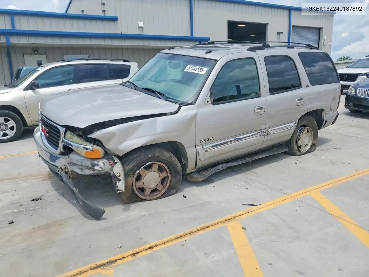 2004 GMC Yukon VIN: 1GKEK13Z24J187892 Lot: 61835586