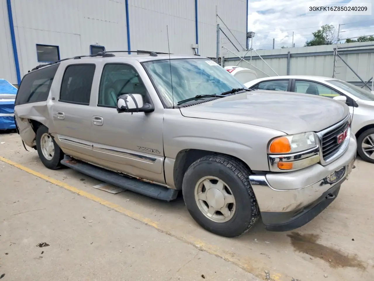 2005 GMC Yukon Xl K1500 VIN: 3GKFK16Z85G240209 Lot: 61062816