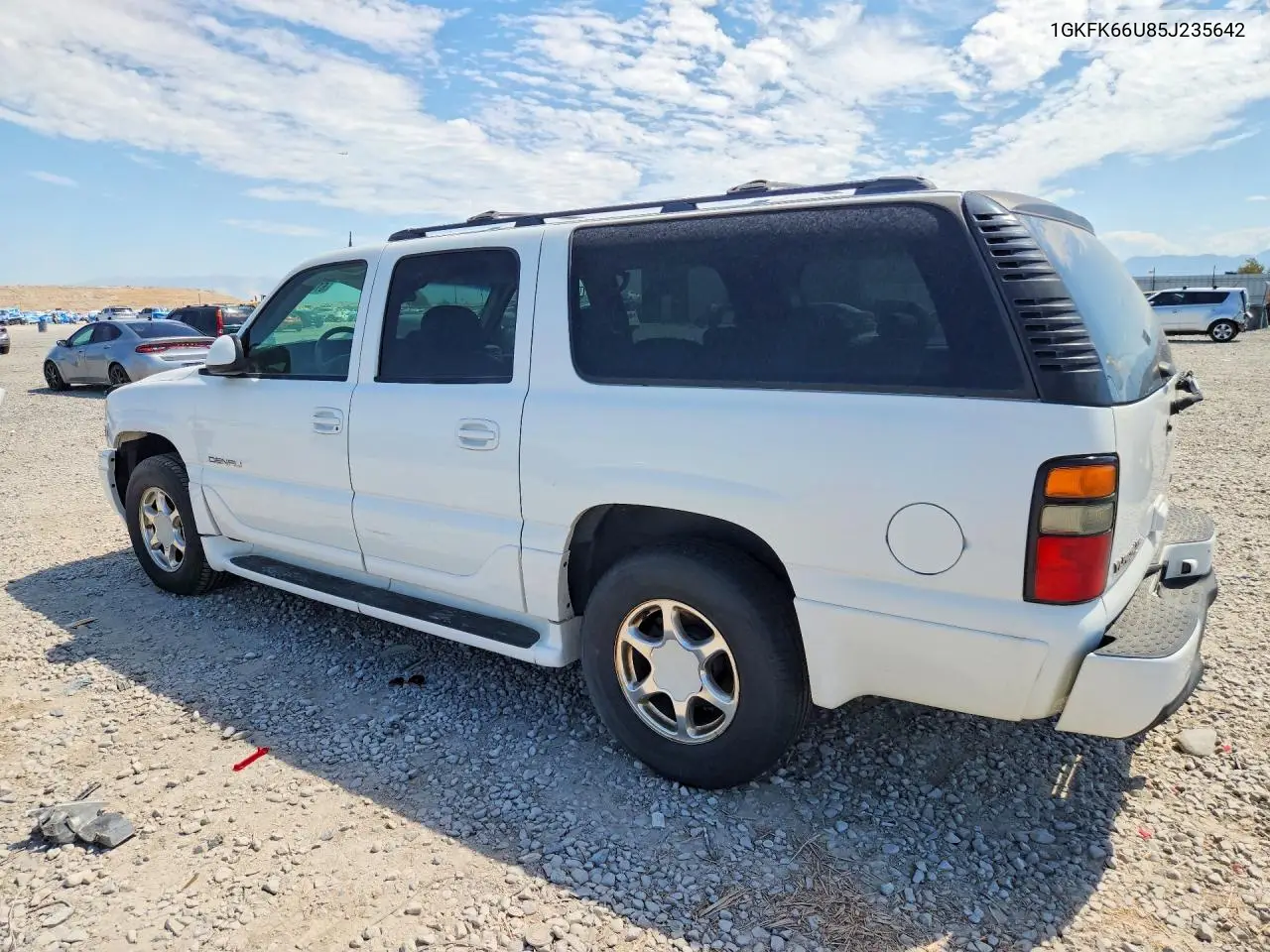 2005 GMC Yukon Xl Denali VIN: 1GKFK66U85J235642 Lot: 61897586