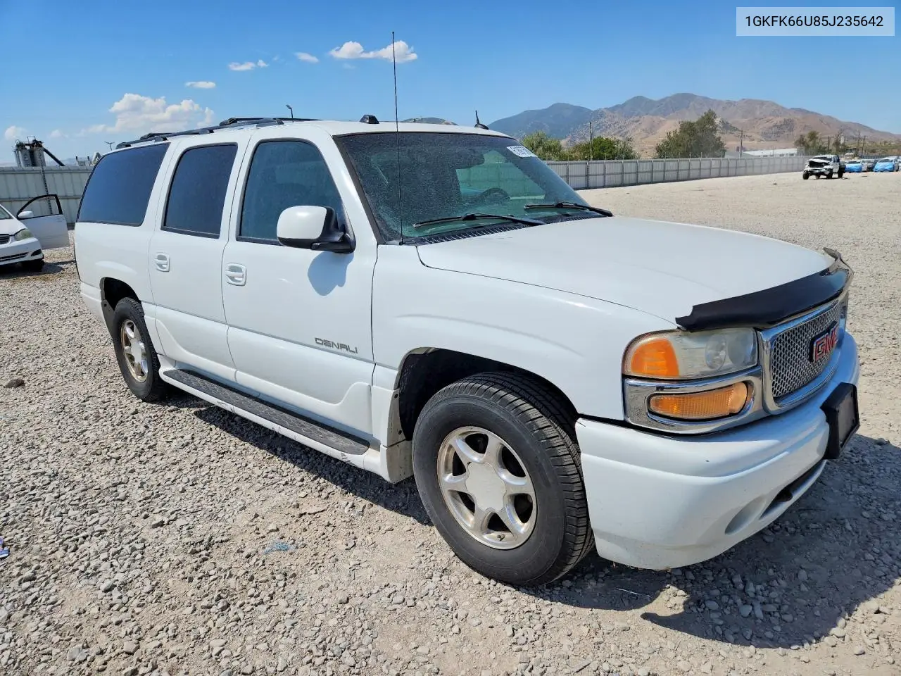 2005 GMC Yukon Xl Denali VIN: 1GKFK66U85J235642 Lot: 61897586