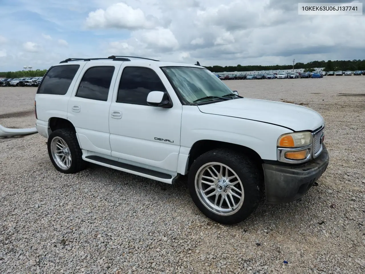 2006 GMC Yukon Denali VIN: 1GKEK63U06J137741 Lot: 62061886
