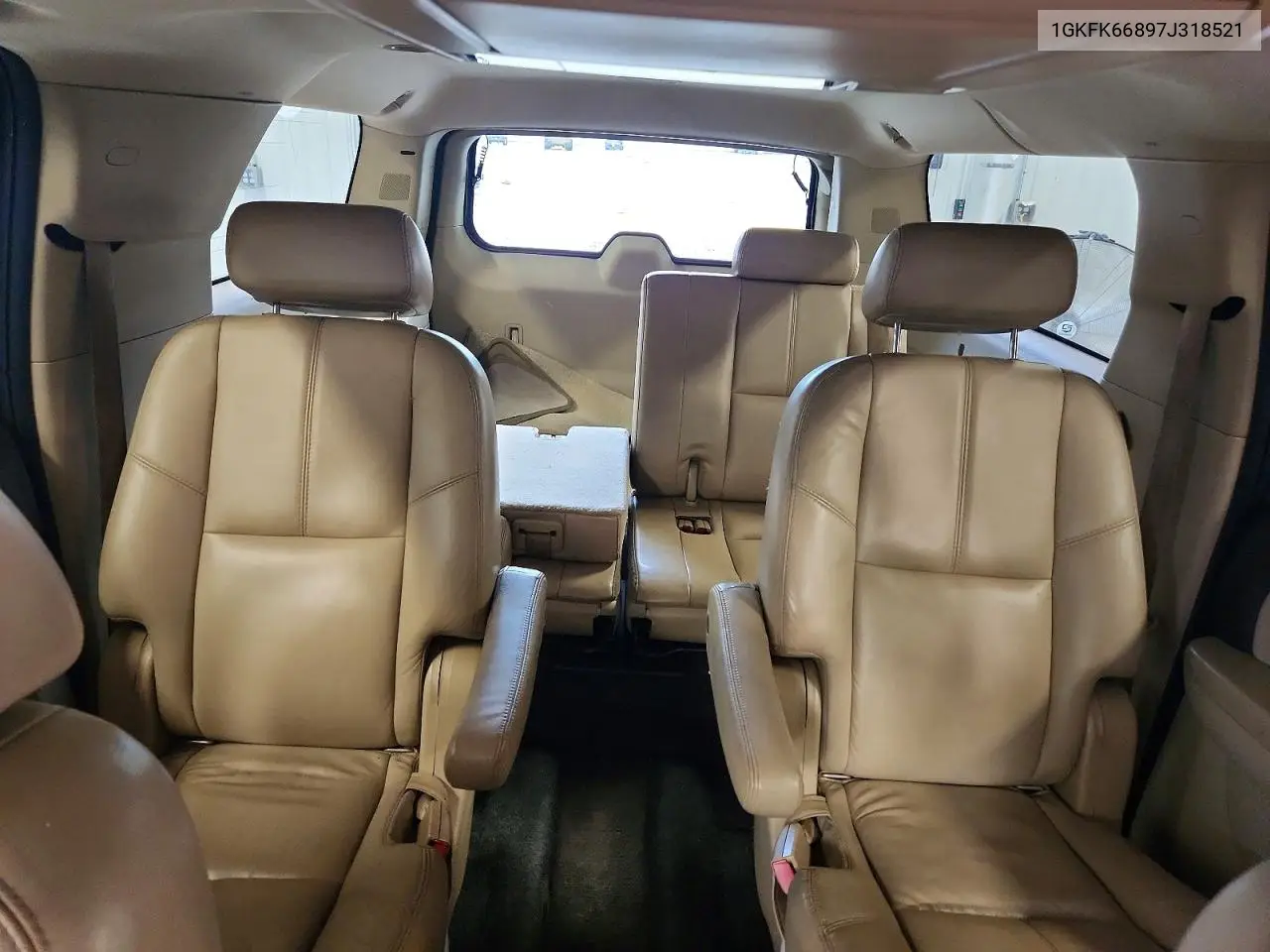 2007 GMC Yukon Xl VIN: 1GKFK66897J318521 Lot: 60228086