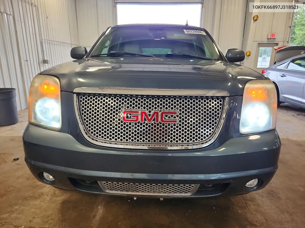 2007 GMC Yukon Xl VIN: 1GKFK66897J318521 Lot: 60228086