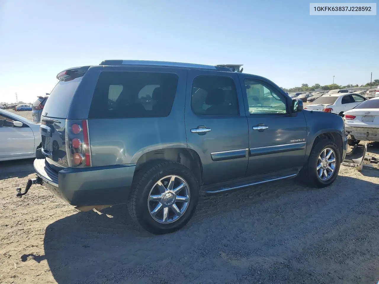 2007 GMC Yukon Denali VIN: 1GKFK63837J228592 Lot: 60697486