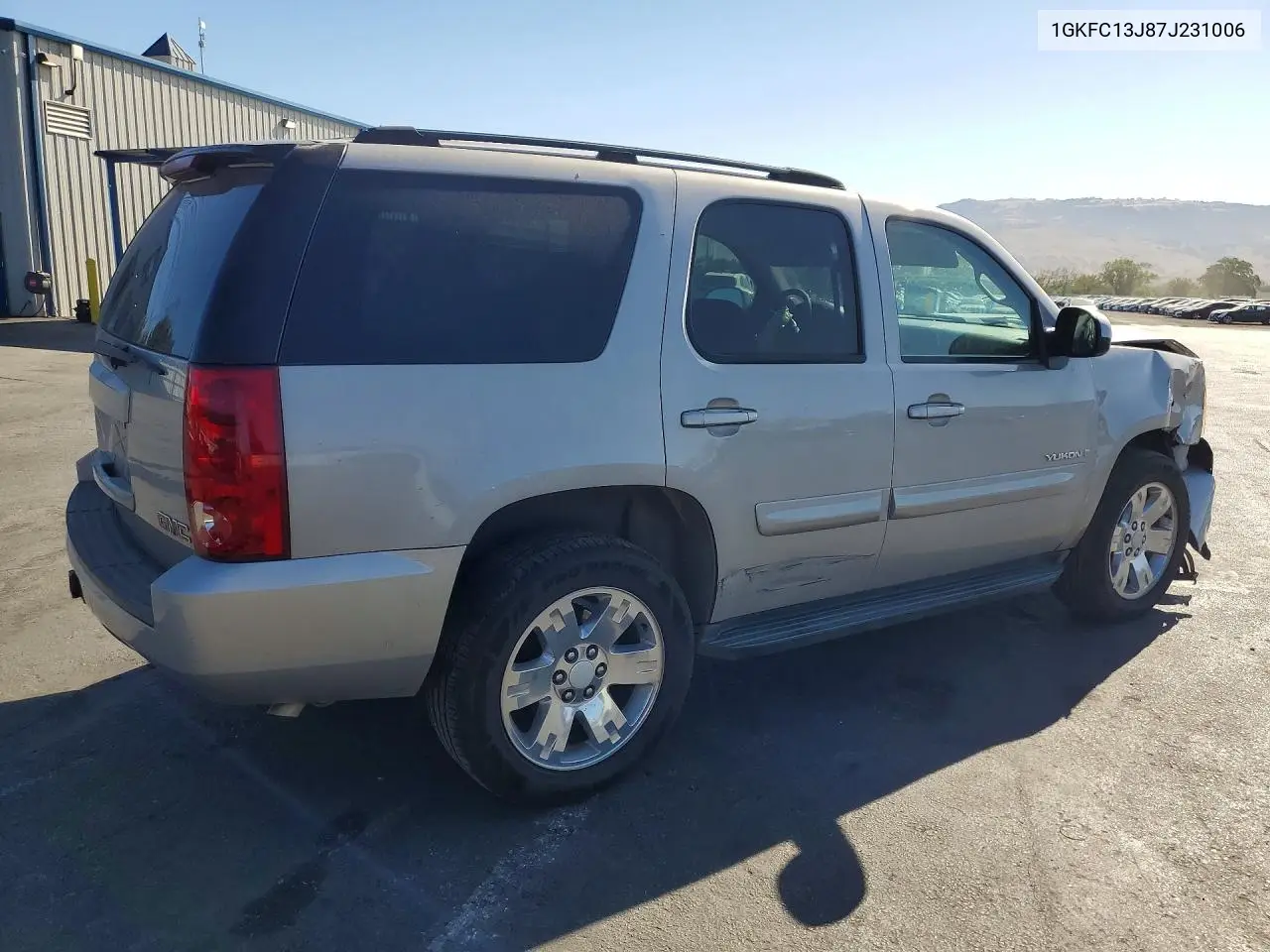 2007 GMC Yukon VIN: 1GKFC13J87J231006 Lot: 61143996