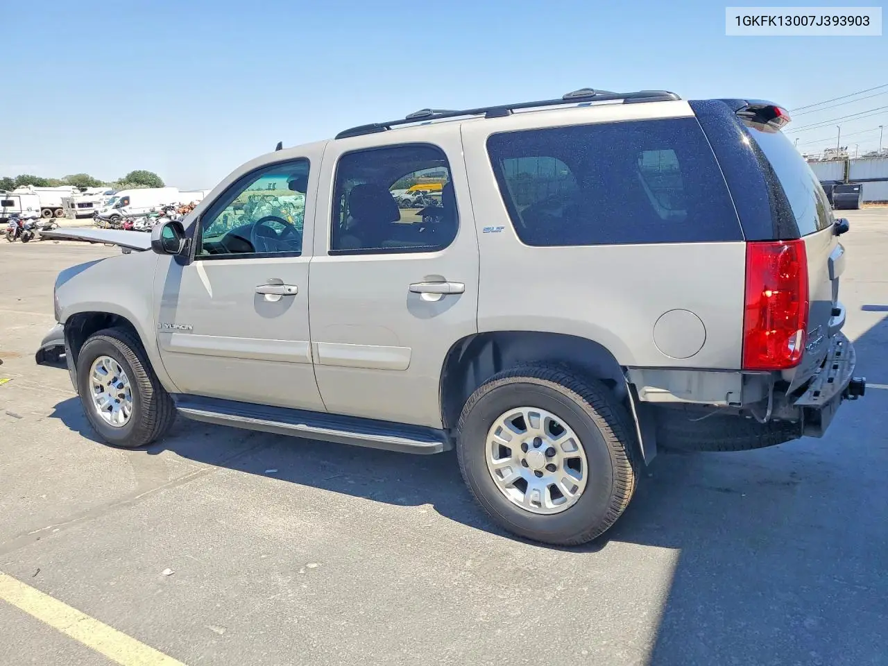 2007 GMC Yukon VIN: 1GKFK13007J393903 Lot: 61372896