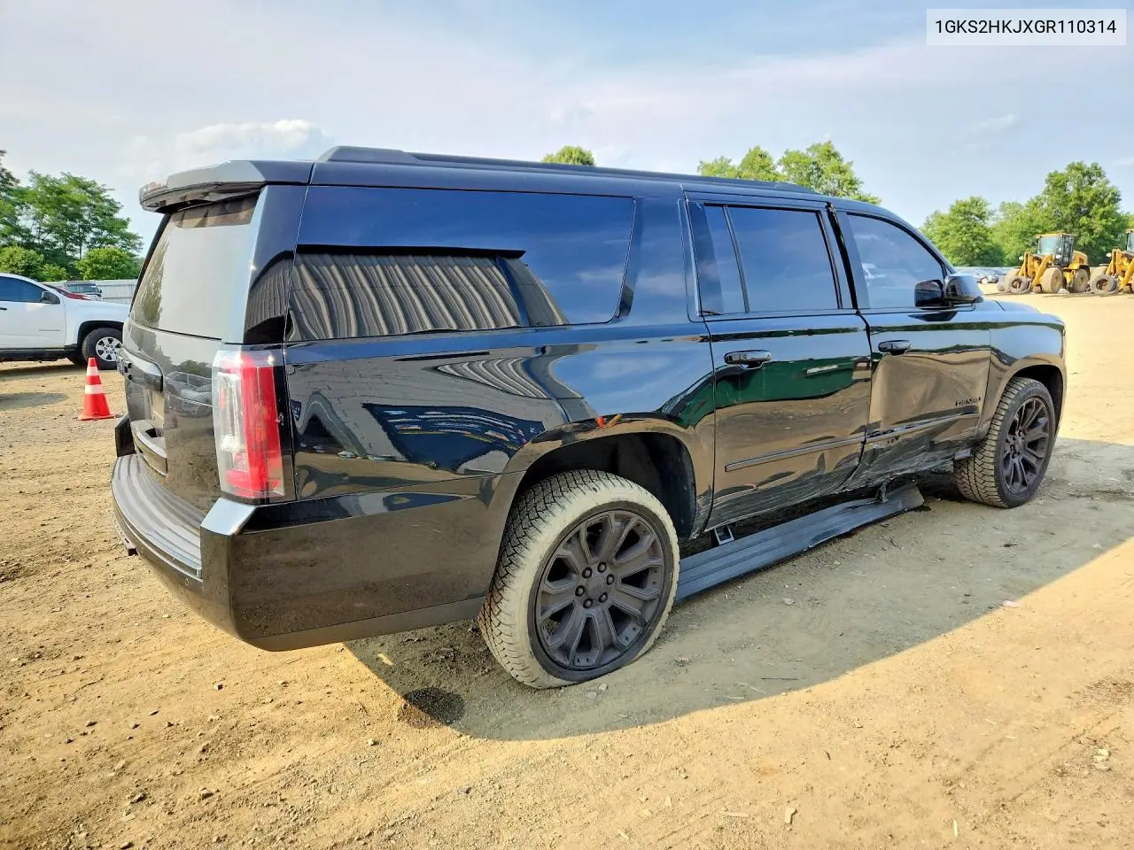2016 GMC Yukon Xl Denali VIN: 1GKS2HKJXGR110314 Lot: 61052596
