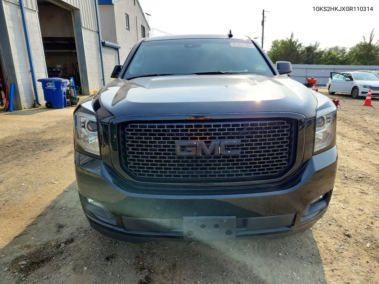 2016 GMC Yukon Xl Denali VIN: 1GKS2HKJXGR110314 Lot: 61052596