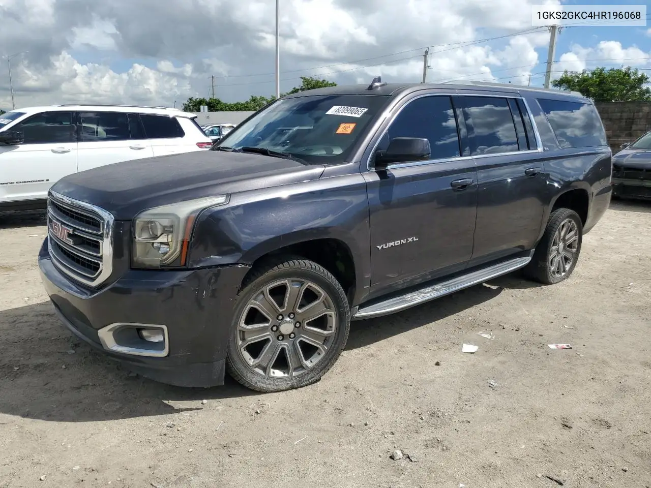 1GKS2GKC4HR196068 2017 GMC Yukon Xl K1500 Slt