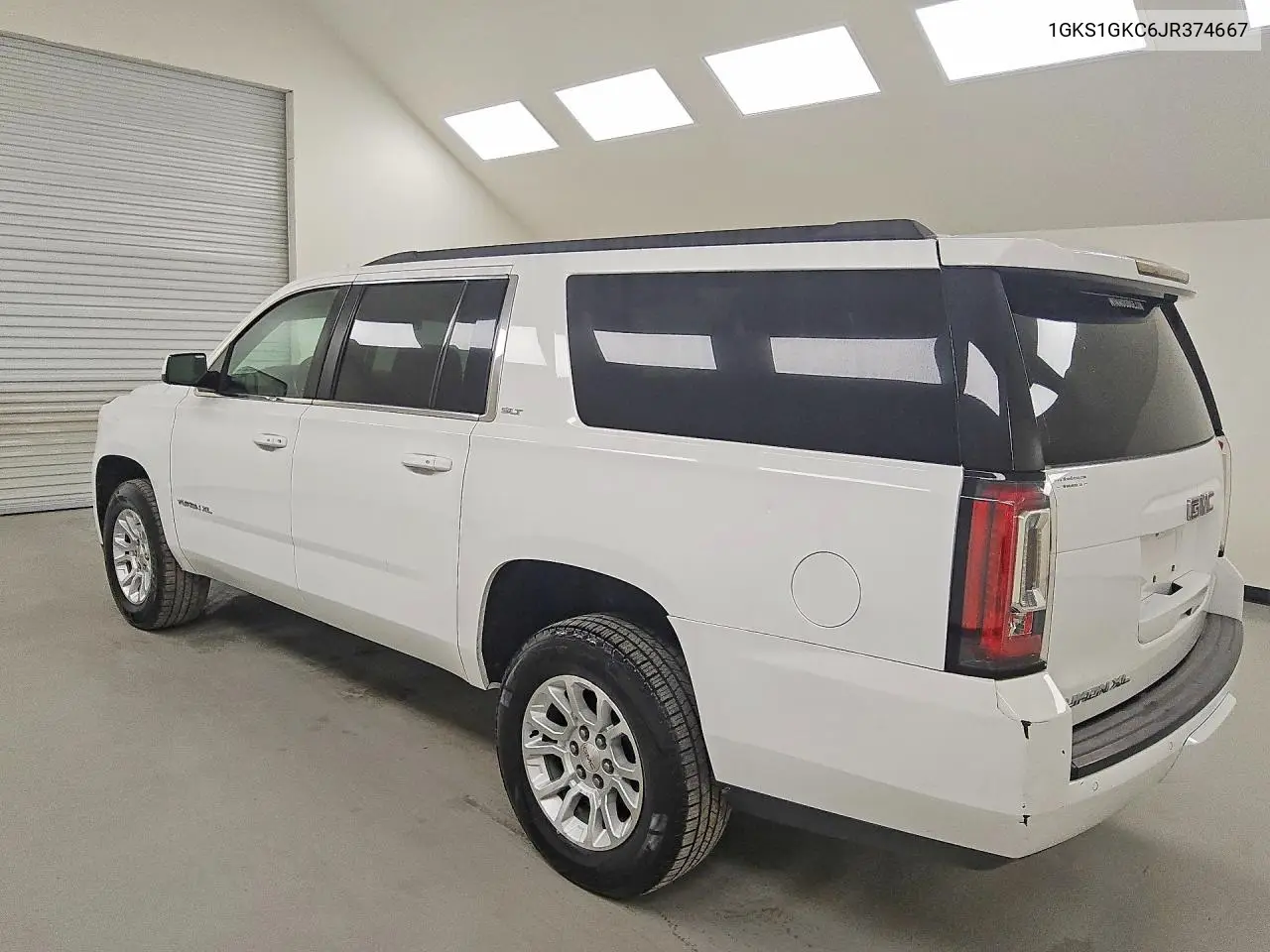 2018 GMC Yukon Xl C1500 Slt VIN: 1GKS1GKC6JR374667 Lot: 49283966