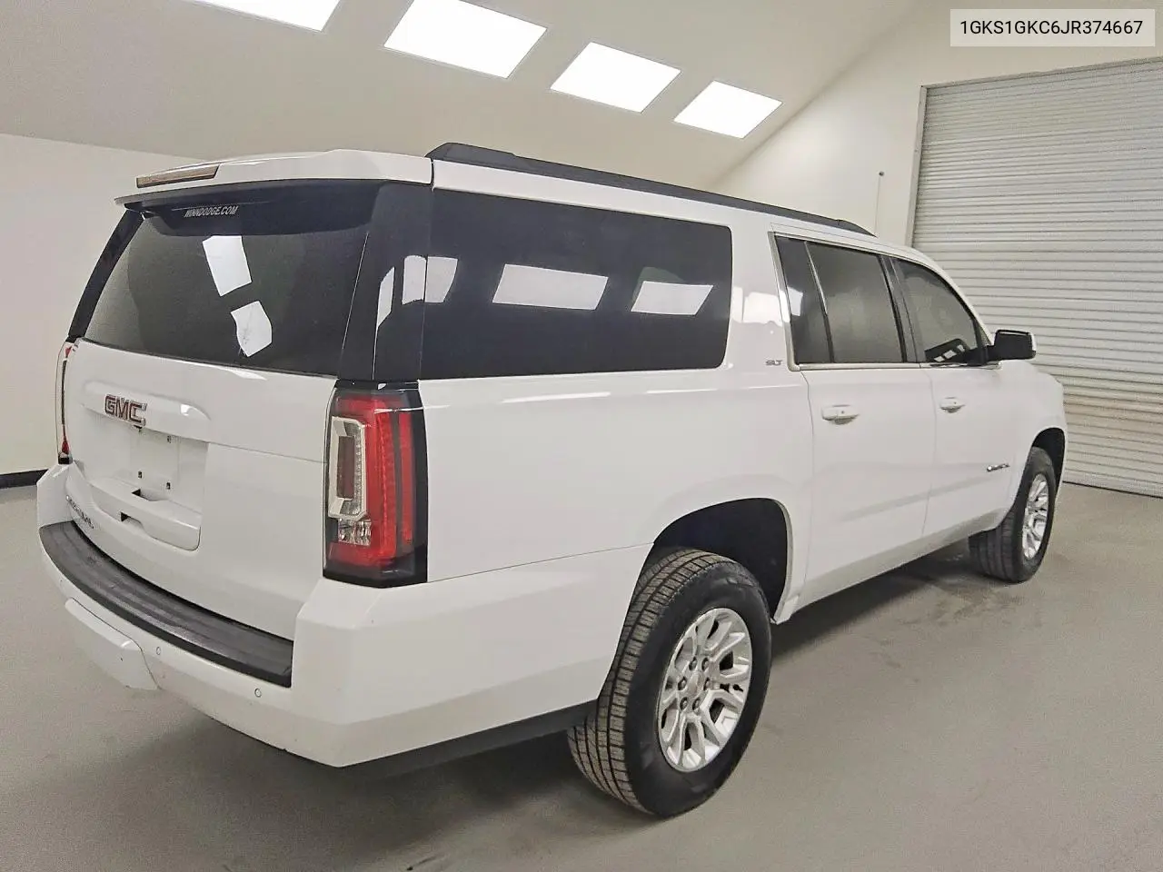 2018 GMC Yukon Xl C1500 Slt VIN: 1GKS1GKC6JR374667 Lot: 49283966