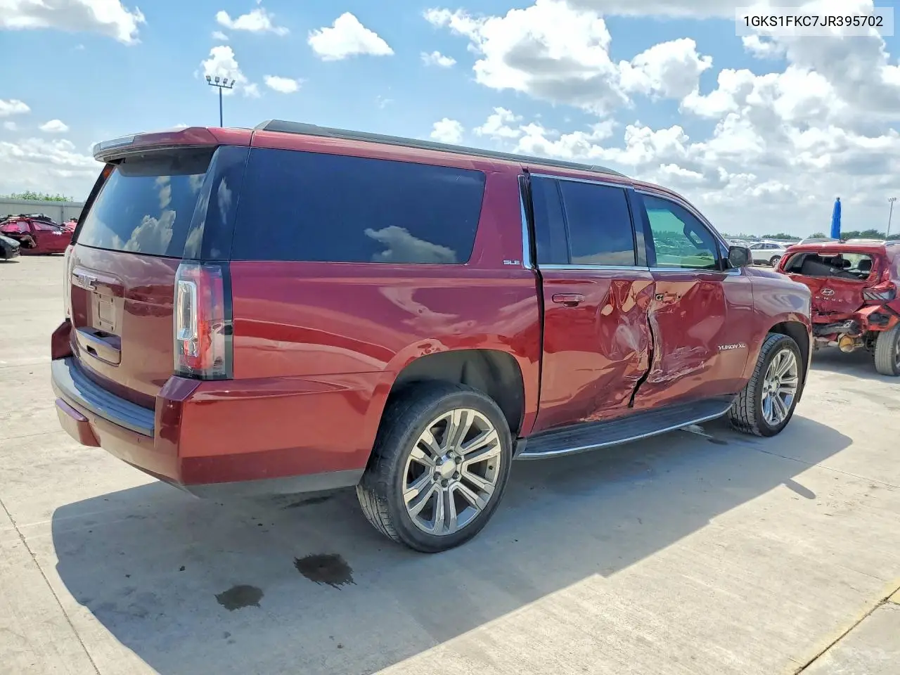 2018 GMC Yukon Xl C1500 Sle VIN: 1GKS1FKC7JR395702 Lot: 57379756