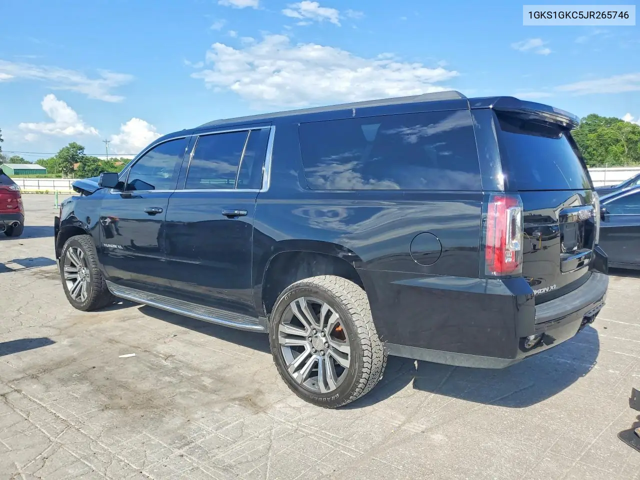 2018 GMC Yukon Xl C1500 Slt VIN: 1GKS1GKC5JR265746 Lot: 60982956