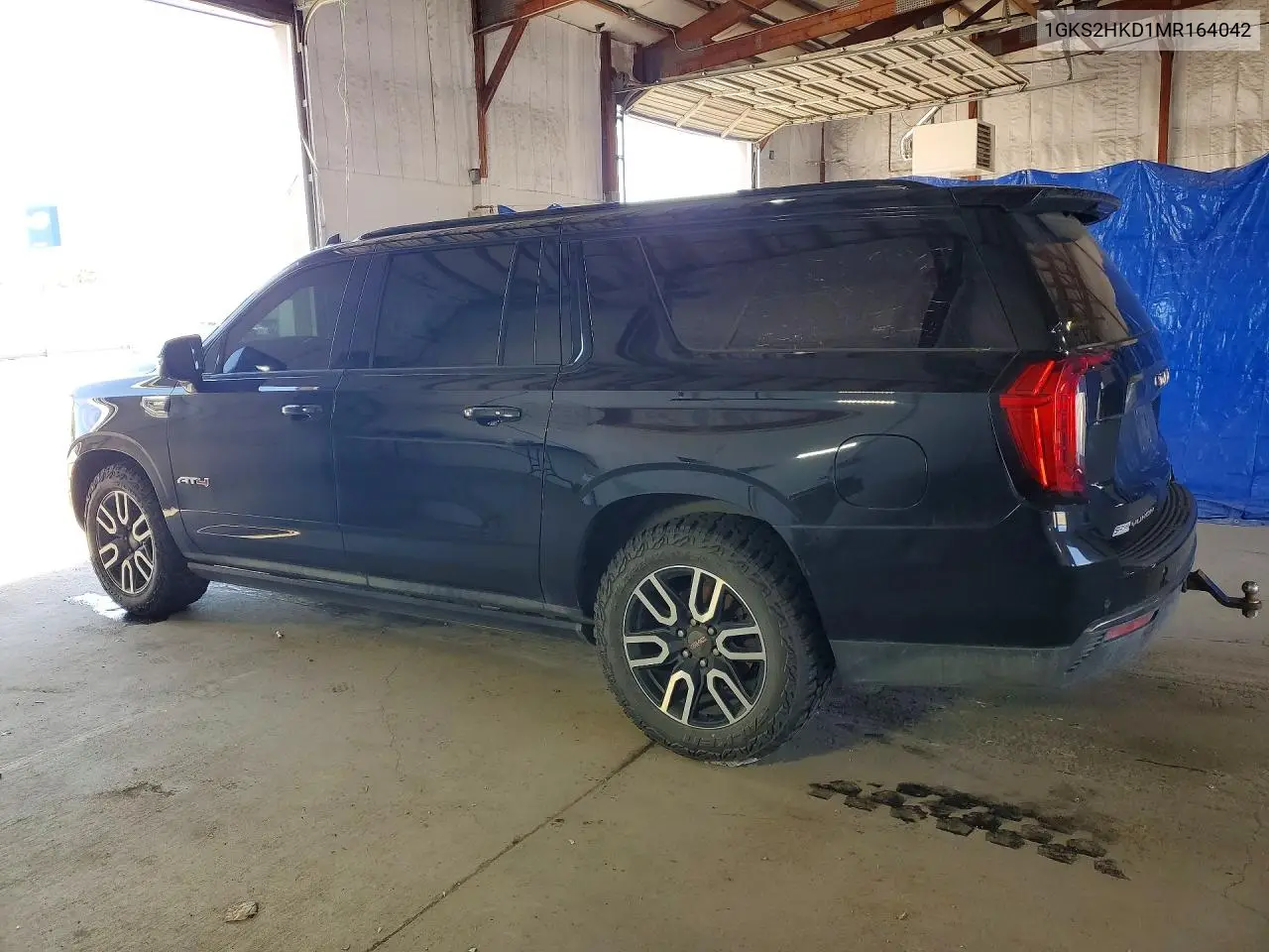 2021 GMC Yukon Xl K1500 At4 VIN: 1GKS2HKD1MR164042 Lot: 50058356