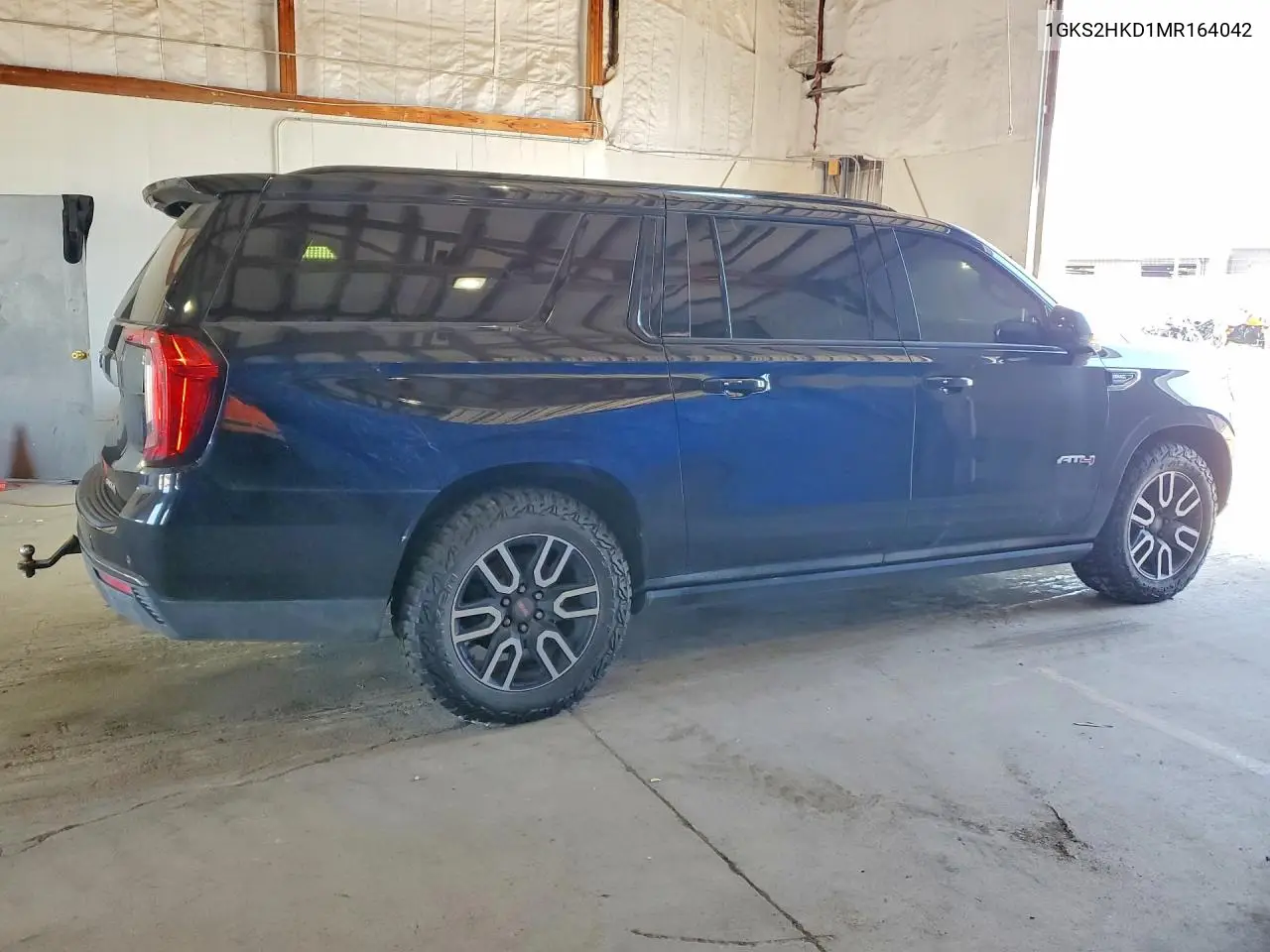 2021 GMC Yukon Xl K1500 At4 VIN: 1GKS2HKD1MR164042 Lot: 50058356
