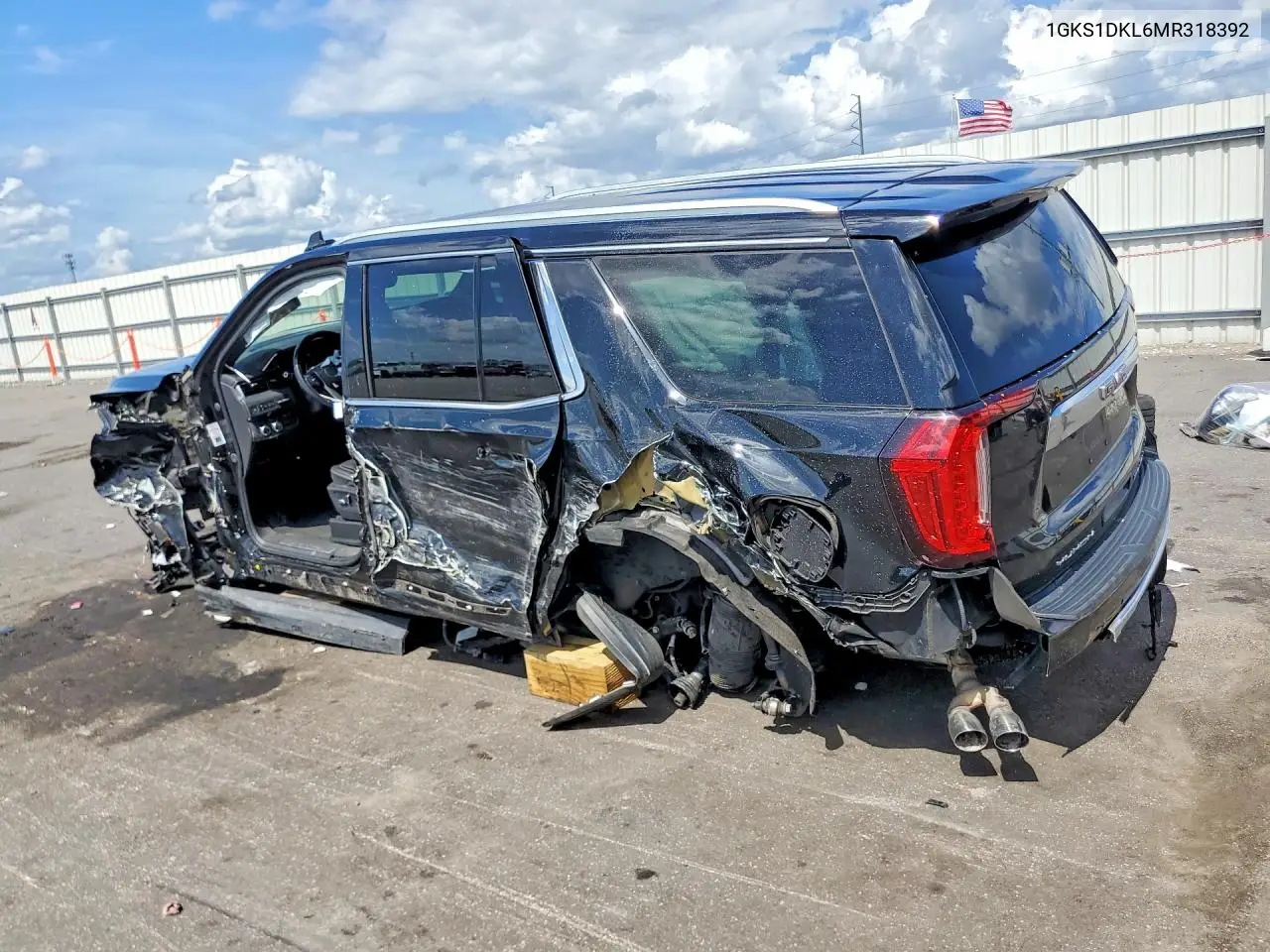 2021 GMC Yukon Denali VIN: 1GKS1DKL6MR318392 Lot: 60899736