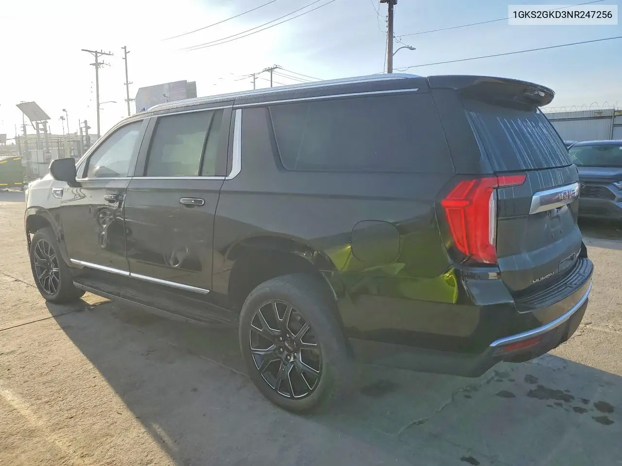 2022 GMC Yukon Xl K1500 Slt VIN: 1GKS2GKD3NR247256 Lot: 46051686