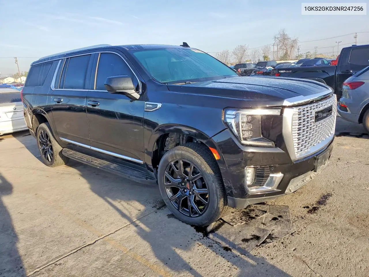 2022 GMC Yukon Xl K1500 Slt VIN: 1GKS2GKD3NR247256 Lot: 46051686