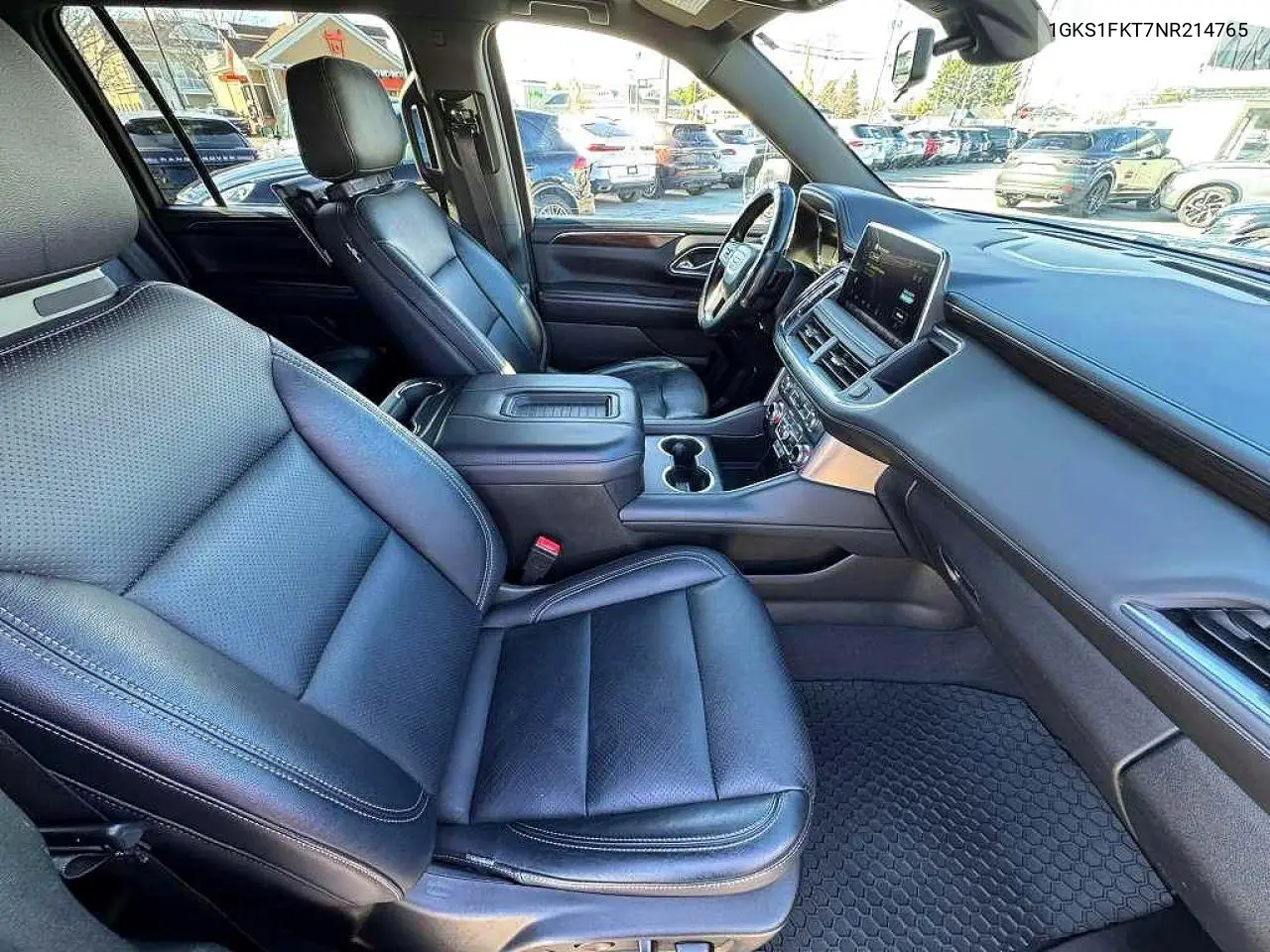 2022 GMC Yukon Xl C1500 Sle VIN: 1GKS1FKT7NR214765 Lot: 61162406