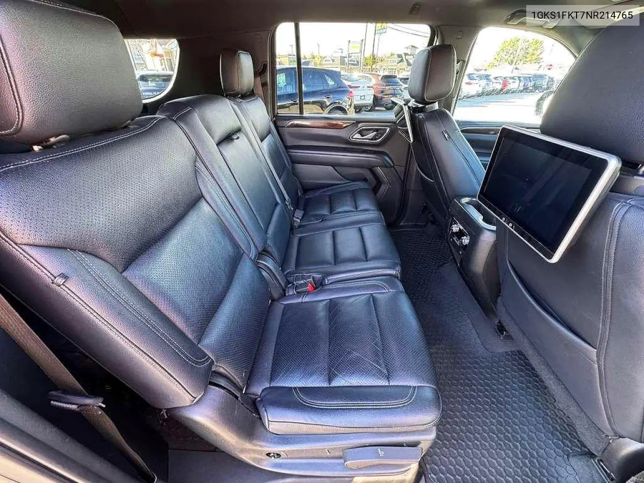 2022 GMC Yukon Xl C1500 Sle VIN: 1GKS1FKT7NR214765 Lot: 61162406